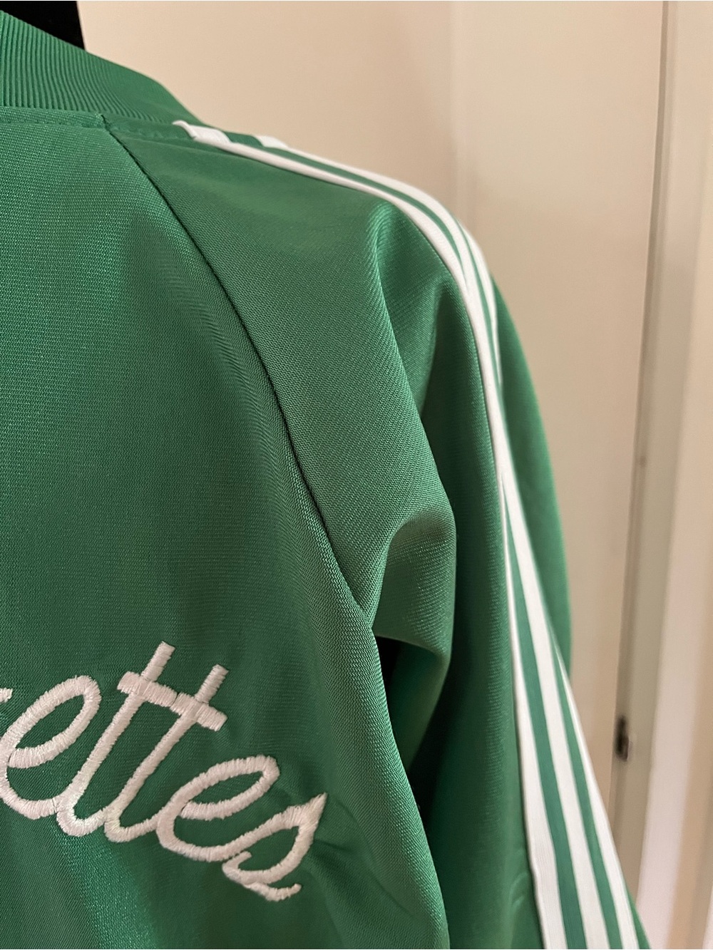 Vintage Green Embroidered Shiny Fleece Bomber Jacket - Picture 3 of 8